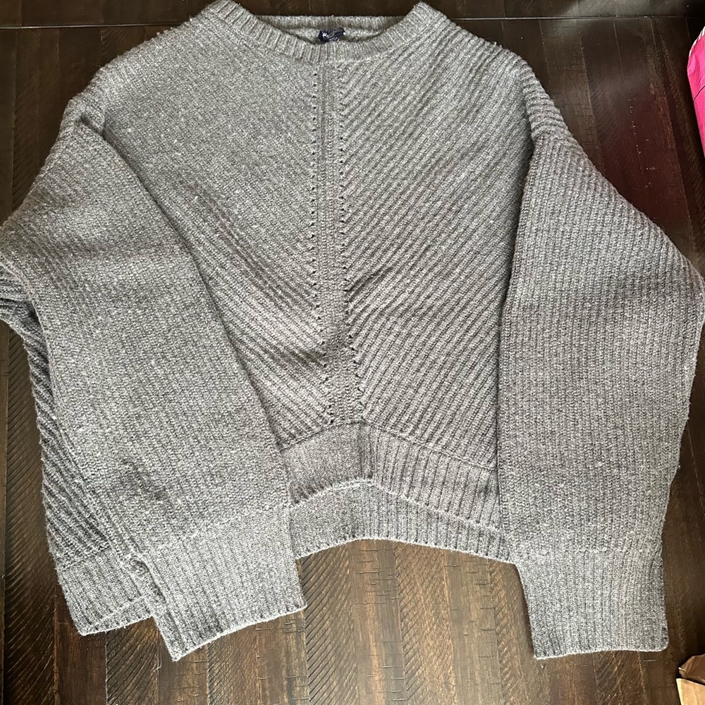 Splendid sweater